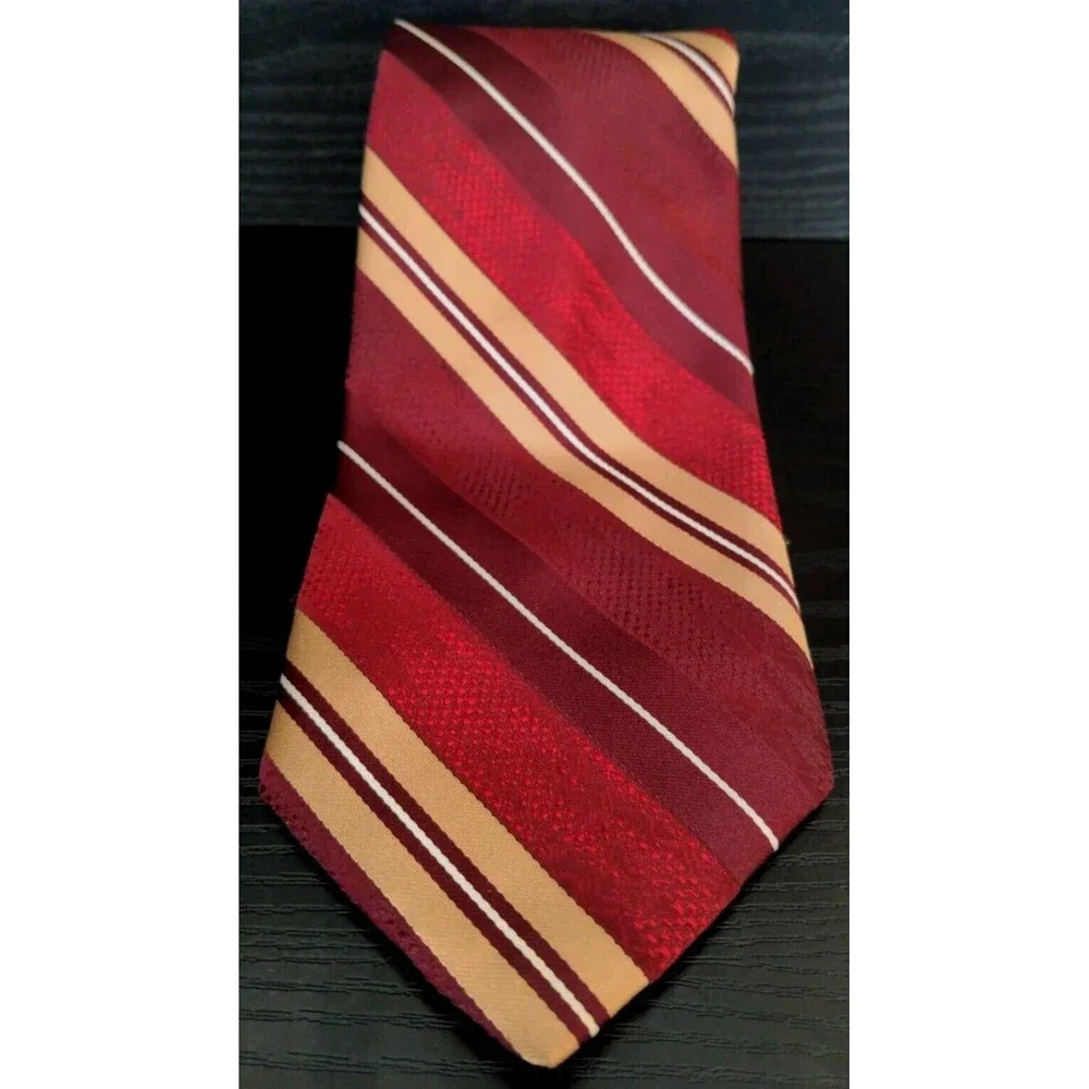 1970’s Don Loper Beverly Hills Men's Necktie 100% Poly Fat 4